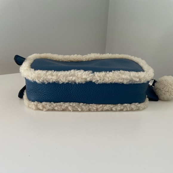 Nwt Coach shearling crossbody bag - Picture 9 of 10